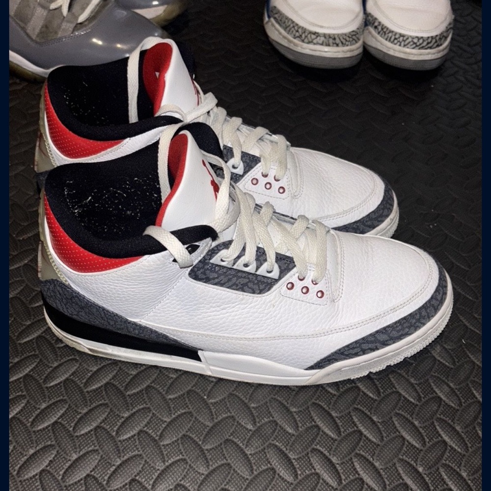 Jordan 3 Men's White and Red Sneakers